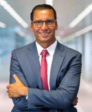 Joel de Menezes Niebuhr